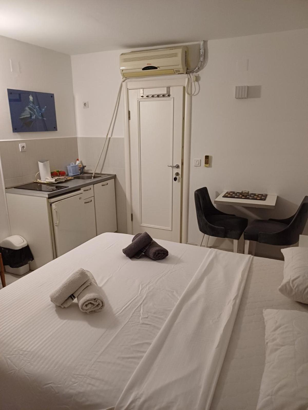 Apartments Adria Petrovac Εξωτερικό φωτογραφία