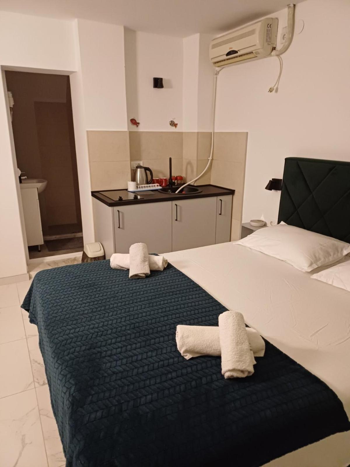 Apartments Adria Petrovac Εξωτερικό φωτογραφία