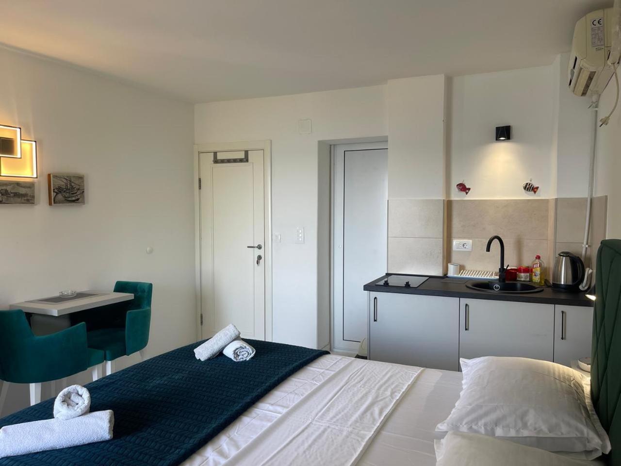 Apartments Adria Petrovac Εξωτερικό φωτογραφία